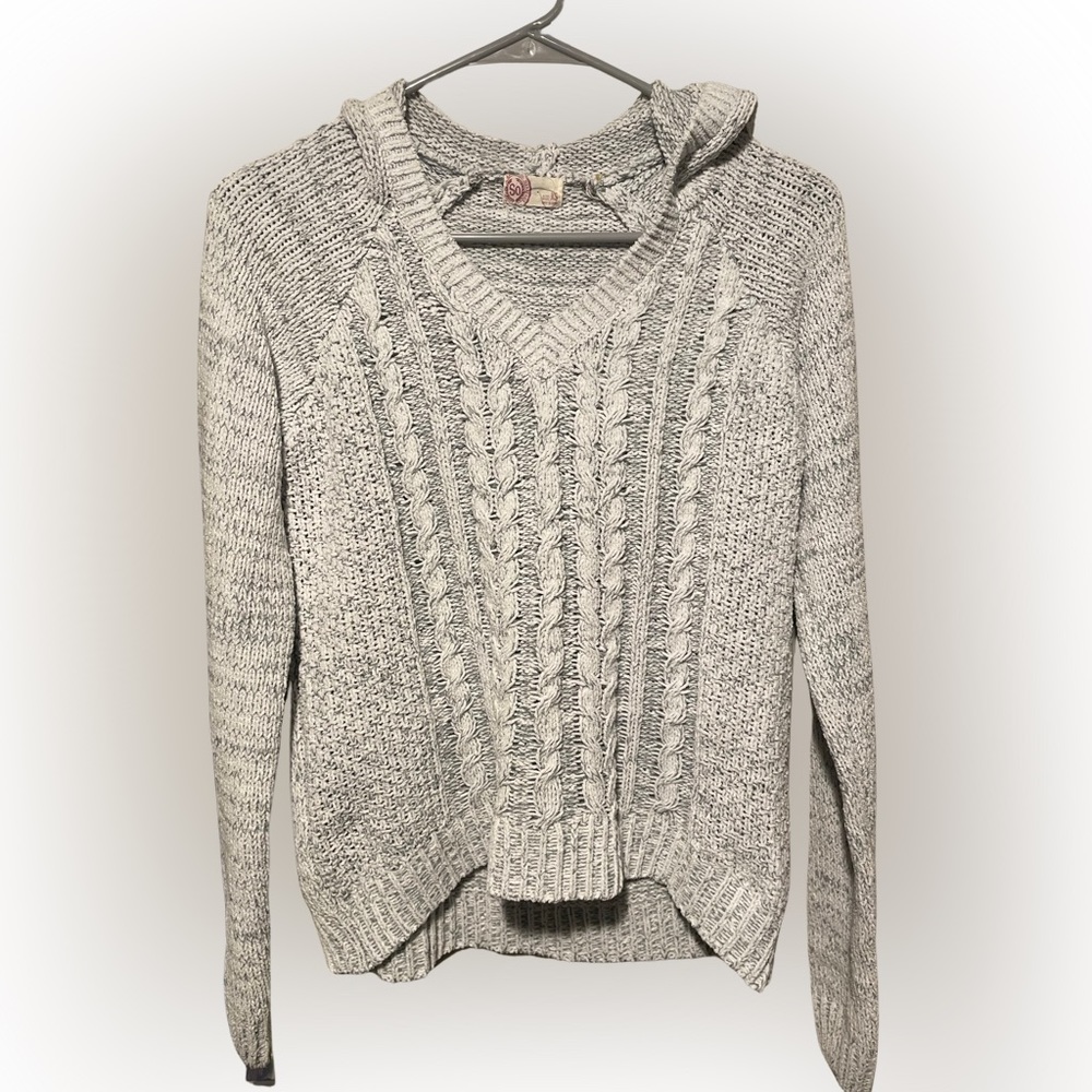 Juniors XS Light Gray Hooded Sweater - New Never Worn